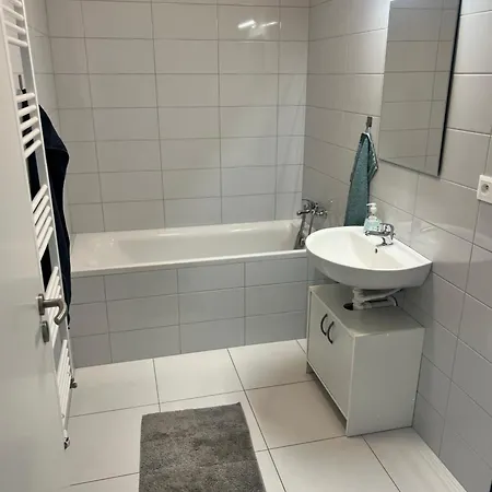 Moderné V Senici Apartamento *